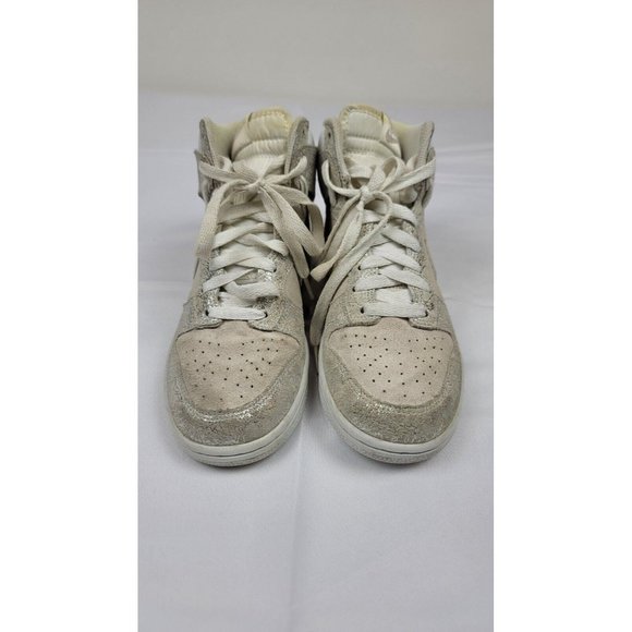 Nike SB Dunk High Premium Silver Suede Women's Size 7 RARE - Picture 2 of 7